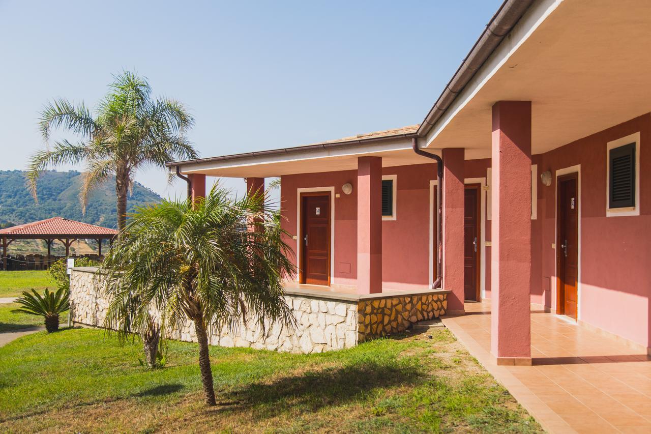Nelema Village Resort 圣尼科拉阿尔切拉 外观 照片